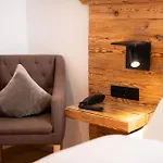 Hotel Garni Reiffenstuel 3*